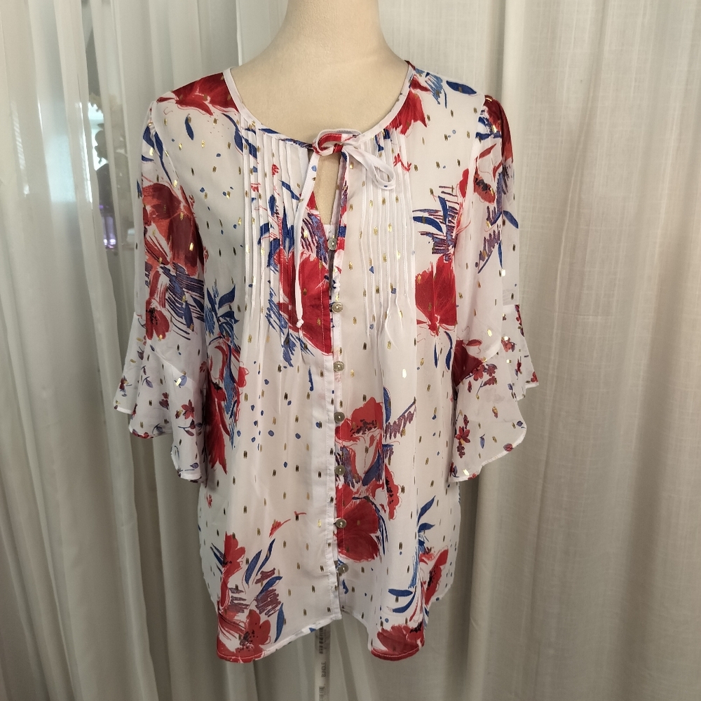 2/$30 Fig and Flower Sheer Button Up White & Red Floral Womens Top‎ Size M
